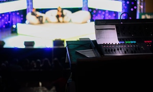 Recycled clues in game show premiere